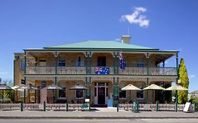 Richmond Arms Hotel
